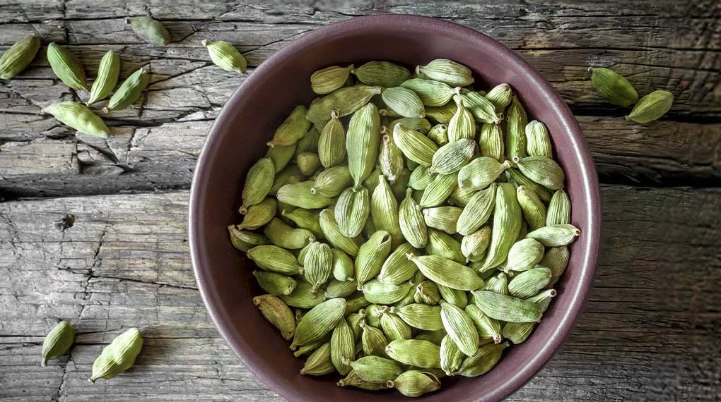 Whole Green Cardamoms